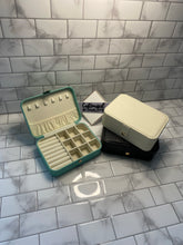 Load image into Gallery viewer, Jewellery Box Medium