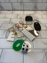 Load image into Gallery viewer, Acrylic Letter Key Rings