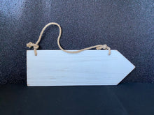 Load image into Gallery viewer, Rustic Arrow Plaque Sign